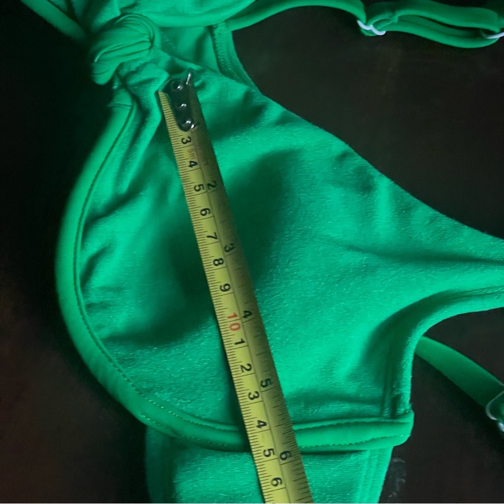 Sanctuary  Swim Sandbar  Kelly Green Solid  Bikini Set Size Medium - Picture 10 of 12